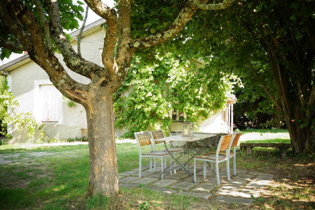 Domaine De Romefort Saint-Léonard-de-Noblat Стая снимка